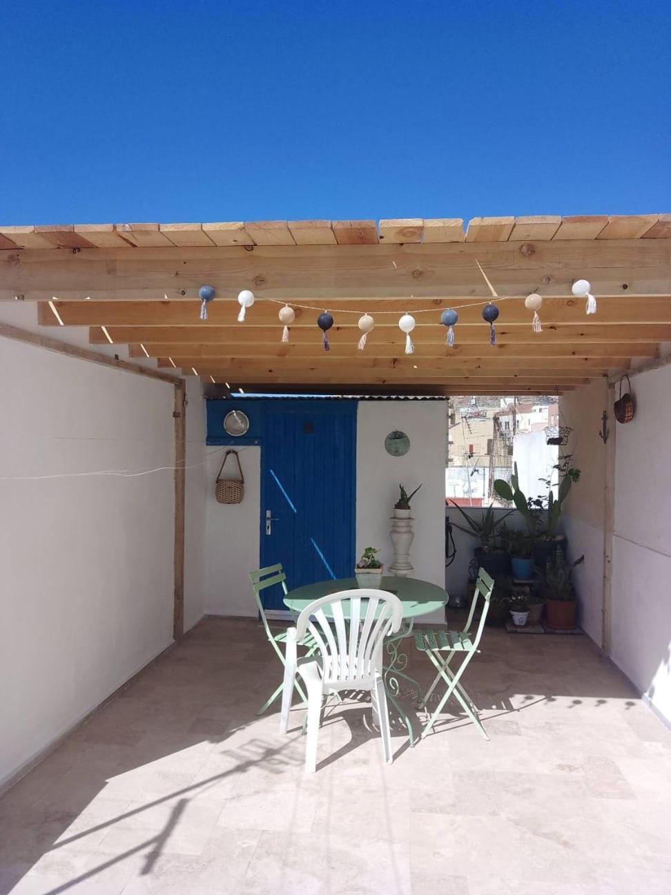 Casita La Paloma Bonita Del Pescador Hasta 5 Personas En El Casco Antiguo La Medina Centro Almeria Bajo Alcazaba Terraza Buena Vista Parking Privado Y Sabanas En Opcion Exteriör bild