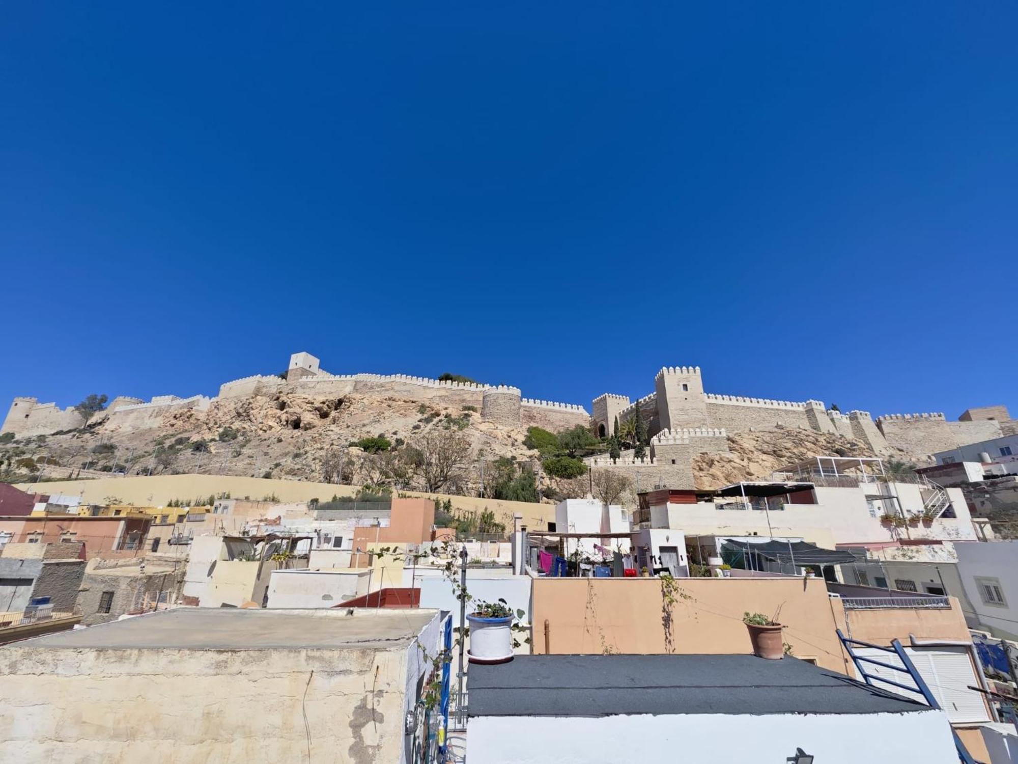 Casita La Paloma Bonita Del Pescador Hasta 5 Personas En El Casco Antiguo La Medina Centro Almeria Bajo Alcazaba Terraza Buena Vista Parking Privado Y Sabanas En Opcion Exteriör bild